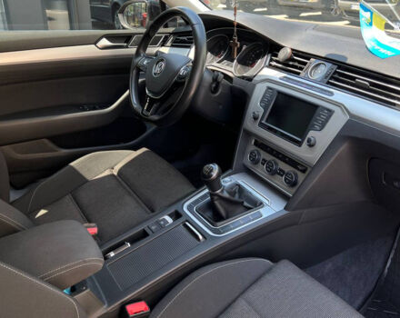 Чорний Фольксваген Пассат, об'ємом двигуна 1.6 л та пробігом 226 тис. км за 14300 $, фото 17 на Automoto.ua