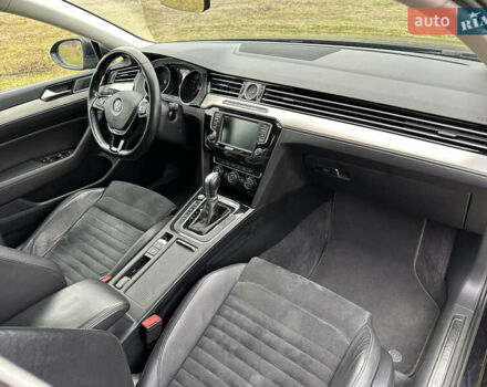 Черный Фольксваген Пассат, объемом двигателя 1.97 л и пробегом 351 тыс. км за 16500 $, фото 33 на Automoto.ua