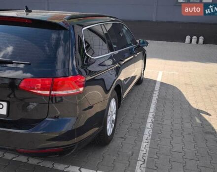 Черный Фольксваген Пассат, объемом двигателя 1.6 л и пробегом 294 тыс. км за 13200 $, фото 17 на Automoto.ua