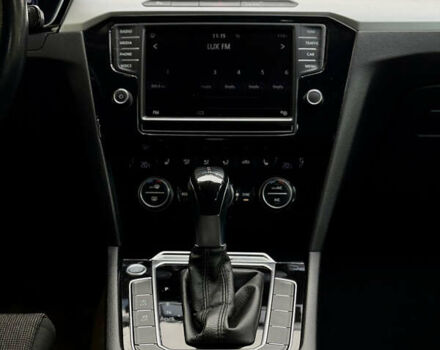 Черный Фольксваген Пассат, объемом двигателя 1.97 л и пробегом 205 тыс. км за 16600 $, фото 22 на Automoto.ua