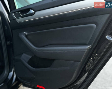 Чорний Фольксваген Пассат, об'ємом двигуна 1.97 л та пробігом 191 тис. км за 17000 $, фото 58 на Automoto.ua