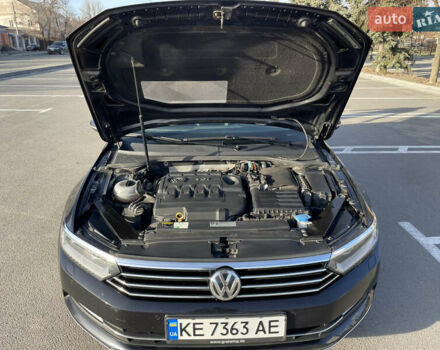 Черный Фольксваген Пассат, объемом двигателя 1.97 л и пробегом 300 тыс. км за 16500 $, фото 15 на Automoto.ua