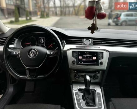 Черный Фольксваген Пассат, объемом двигателя 1.97 л и пробегом 241 тыс. км за 13800 $, фото 17 на Automoto.ua