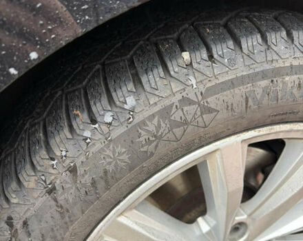 Черный Фольксваген Пассат, объемом двигателя 1.97 л и пробегом 350 тыс. км за 16000 $, фото 10 на Automoto.ua