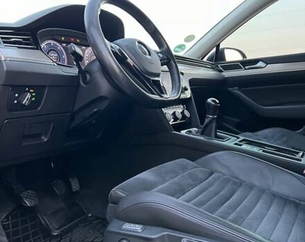 Черный Фольксваген Пассат, объемом двигателя 1.97 л и пробегом 370 тыс. км за 15500 $, фото 69 на Automoto.ua