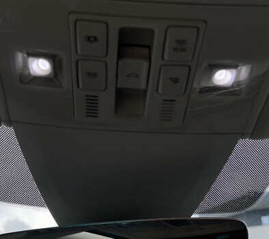 Черный Фольксваген Пассат, объемом двигателя 1.97 л и пробегом 284 тыс. км за 15500 $, фото 28 на Automoto.ua