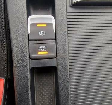 Черный Фольксваген Пассат, объемом двигателя 1.97 л и пробегом 255 тыс. км за 15000 $, фото 10 на Automoto.ua