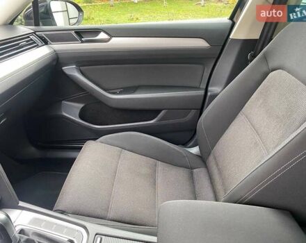 Черный Фольксваген Пассат, объемом двигателя 1.97 л и пробегом 277 тыс. км за 16000 $, фото 36 на Automoto.ua