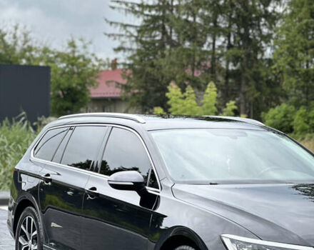 Черный Фольксваген Пассат, объемом двигателя 1.6 л и пробегом 250 тыс. км за 13500 $, фото 12 на Automoto.ua