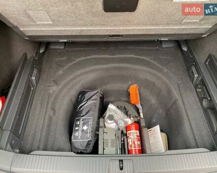 Черный Фольксваген Пассат, объемом двигателя 1.97 л и пробегом 277 тыс. км за 16000 $, фото 53 на Automoto.ua