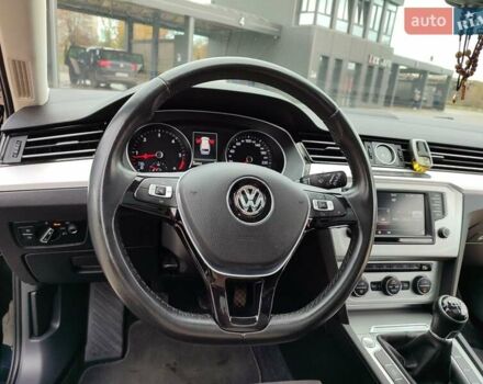 Черный Фольксваген Пассат, объемом двигателя 1.97 л и пробегом 232 тыс. км за 16500 $, фото 16 на Automoto.ua