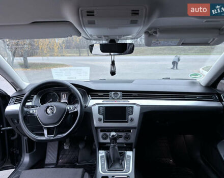 Черный Фольксваген Пассат, объемом двигателя 1.97 л и пробегом 327 тыс. км за 13000 $, фото 11 на Automoto.ua