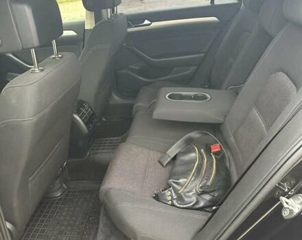 Черный Фольксваген Пассат, объемом двигателя 1.6 л и пробегом 230 тыс. км за 15000 $, фото 24 на Automoto.ua