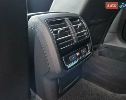 Фольксваген Пассат 2016 в Киеве на Automoto.ua Черный Фольксваген Пассат, объемом двигателя 2 л и пробегом 215 тыс. км за 19700 $, фото 49 на Automoto.ua