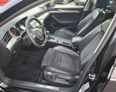 Черный Фольксваген Пассат, объемом двигателя 2 л и пробегом 275 тыс. км за 15999 $, фото 6 на Automoto.ua