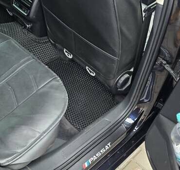 Черный Фольксваген Пассат, объемом двигателя 1.97 л и пробегом 232 тыс. км за 13900 $, фото 6 на Automoto.ua