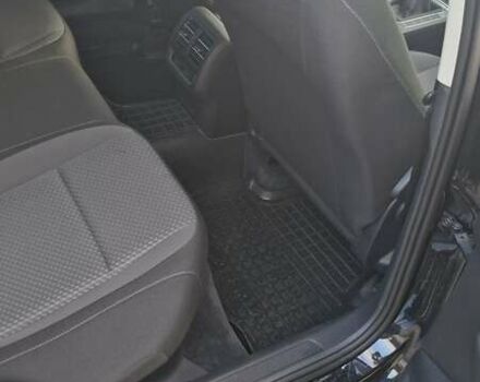 Черный Фольксваген Пассат, объемом двигателя 1.6 л и пробегом 267 тыс. км за 13000 $, фото 12 на Automoto.ua