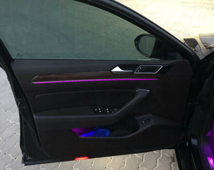 Черный Фольксваген Пассат, объемом двигателя 1.97 л и пробегом 300 тыс. км за 15650 $, фото 10 на Automoto.ua