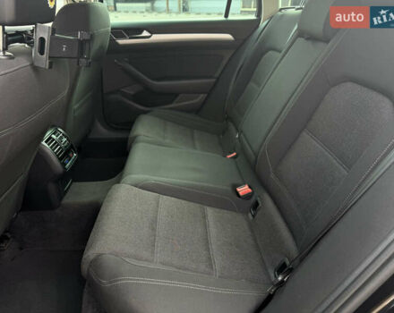 Черный Фольксваген Пассат, объемом двигателя 1.97 л и пробегом 299 тыс. км за 13500 $, фото 10 на Automoto.ua