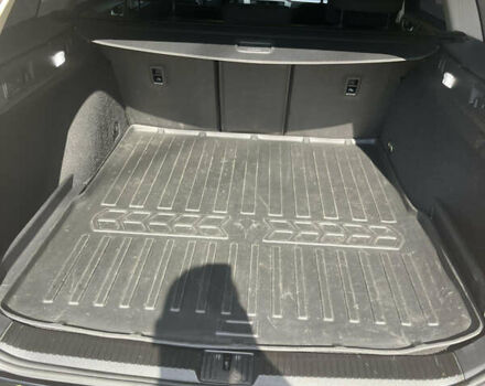 Черный Фольксваген Пассат, объемом двигателя 1.6 л и пробегом 307 тыс. км за 13350 $, фото 10 на Automoto.ua