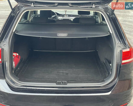 Черный Фольксваген Пассат, объемом двигателя 1.6 л и пробегом 290 тыс. км за 11900 $, фото 9 на Automoto.ua