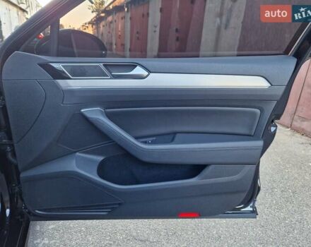 Фольксваген Пассат 2016 в Киеве на Automoto.ua Черный Фольксваген Пассат, объемом двигателя 2 л и пробегом 215 тыс. км за 19700 $, фото 56 на Automoto.ua