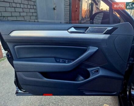 Фольксваген Пассат 2016 в Киеве на Automoto.ua Черный Фольксваген Пассат, объемом двигателя 2 л и пробегом 215 тыс. км за 19700 $, фото 37 на Automoto.ua