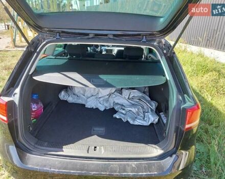 Черный Фольксваген Пассат, объемом двигателя 2 л и пробегом 210 тыс. км за 15200 $, фото 1 на Automoto.ua