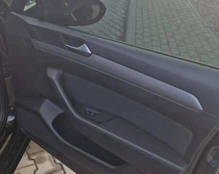 Черный Фольксваген Пассат, объемом двигателя 1.6 л и пробегом 267 тыс. км за 13000 $, фото 15 на Automoto.ua