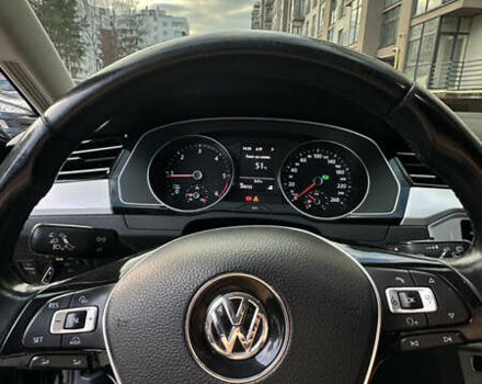 Черный Фольксваген Пассат, объемом двигателя 1.6 л и пробегом 256 тыс. км за 15000 $, фото 36 на Automoto.ua