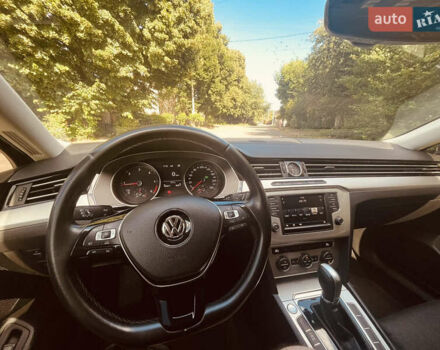 Черный Фольксваген Пассат, объемом двигателя 1.6 л и пробегом 307 тыс. км за 13350 $, фото 20 на Automoto.ua