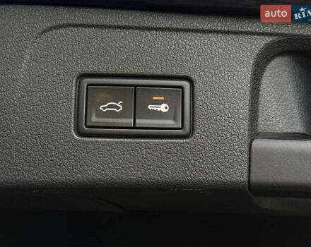 Черный Фольксваген Пассат, объемом двигателя 1.97 л и пробегом 205 тыс. км за 16600 $, фото 39 на Automoto.ua