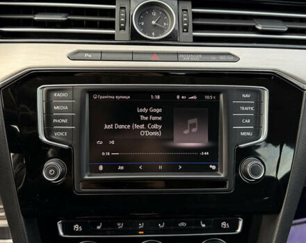 Чорний Фольксваген Пассат, об'ємом двигуна 2 л та пробігом 260 тис. км за 16700 $, фото 45 на Automoto.ua