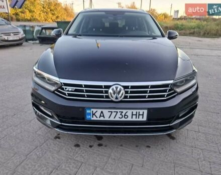 Чорний Фольксваген Пассат, об'ємом двигуна 2 л та пробігом 275 тис. км за 15999 $, фото 1 на Automoto.ua
