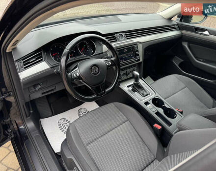 Черный Фольксваген Пассат, объемом двигателя 2 л и пробегом 170 тыс. км за 17500 $, фото 23 на Automoto.ua