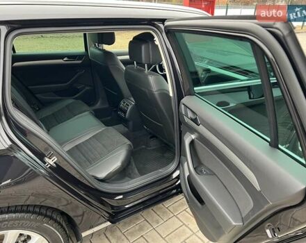 Черный Фольксваген Пассат, объемом двигателя 1.6 л и пробегом 247 тыс. км за 15500 $, фото 70 на Automoto.ua