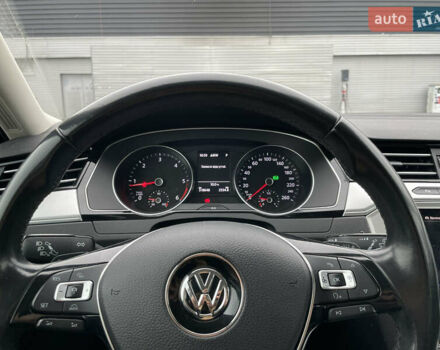 Черный Фольксваген Пассат, объемом двигателя 1.97 л и пробегом 318 тыс. км за 15500 $, фото 11 на Automoto.ua