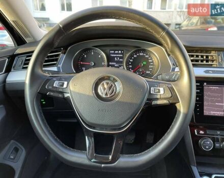 Черный Фольксваген Пассат, объемом двигателя 1.6 л и пробегом 246 тыс. км за 12900 $, фото 3 на Automoto.ua