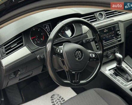 Черный Фольксваген Пассат, объемом двигателя 2 л и пробегом 170 тыс. км за 17500 $, фото 25 на Automoto.ua
