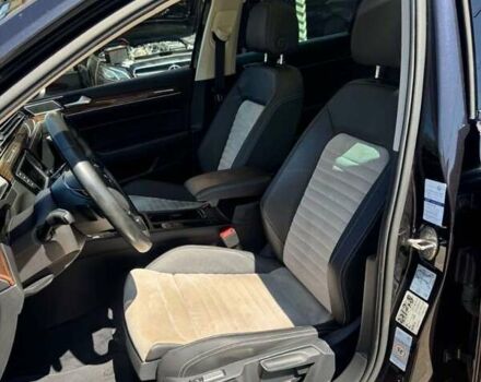 Черный Фольксваген Пассат, объемом двигателя 1.97 л и пробегом 268 тыс. км за 16800 $, фото 11 на Automoto.ua