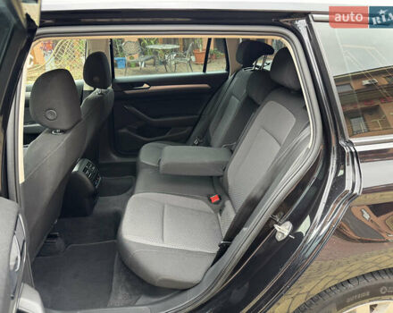 Черный Фольксваген Пассат, объемом двигателя 2 л и пробегом 170 тыс. км за 17500 $, фото 34 на Automoto.ua