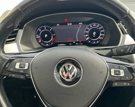 Черный Фольксваген Пассат, объемом двигателя 1.97 л и пробегом 249 тыс. км за 16900 $, фото 23 на Automoto.ua