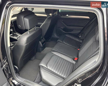 Черный Фольксваген Пассат, объемом двигателя 1.97 л и пробегом 220 тыс. км за 19444 $, фото 12 на Automoto.ua