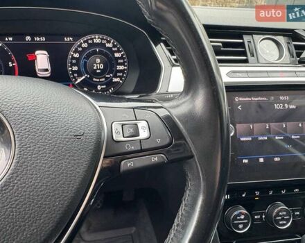 Чорний Фольксваген Пассат, об'ємом двигуна 2 л та пробігом 190 тис. км за 17900 $, фото 14 на Automoto.ua