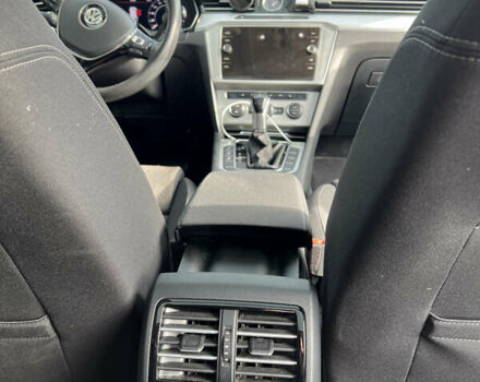 Черный Фольксваген Пассат, объемом двигателя 1.97 л и пробегом 249 тыс. км за 17400 $, фото 17 на Automoto.ua