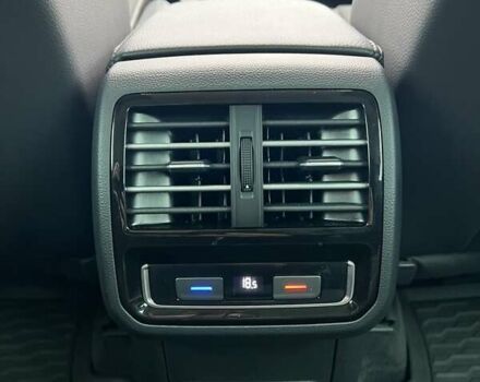 Черный Фольксваген Пассат, объемом двигателя 1.6 л и пробегом 247 тыс. км за 15500 $, фото 24 на Automoto.ua