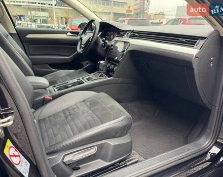 Чорний Фольксваген Пассат, об'ємом двигуна 2 л та пробігом 190 тис. км за 17900 $, фото 11 на Automoto.ua