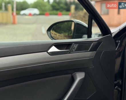 Черный Фольксваген Пассат, объемом двигателя 2 л и пробегом 170 тыс. км за 17500 $, фото 19 на Automoto.ua