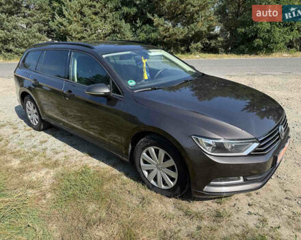 Черный Фольксваген Пассат, объемом двигателя 0 л и пробегом 230 тыс. км за 12100 $, фото 6 на Automoto.ua