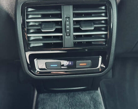 Черный Фольксваген Пассат, объемом двигателя 1.97 л и пробегом 216 тыс. км за 15999 $, фото 21 на Automoto.ua